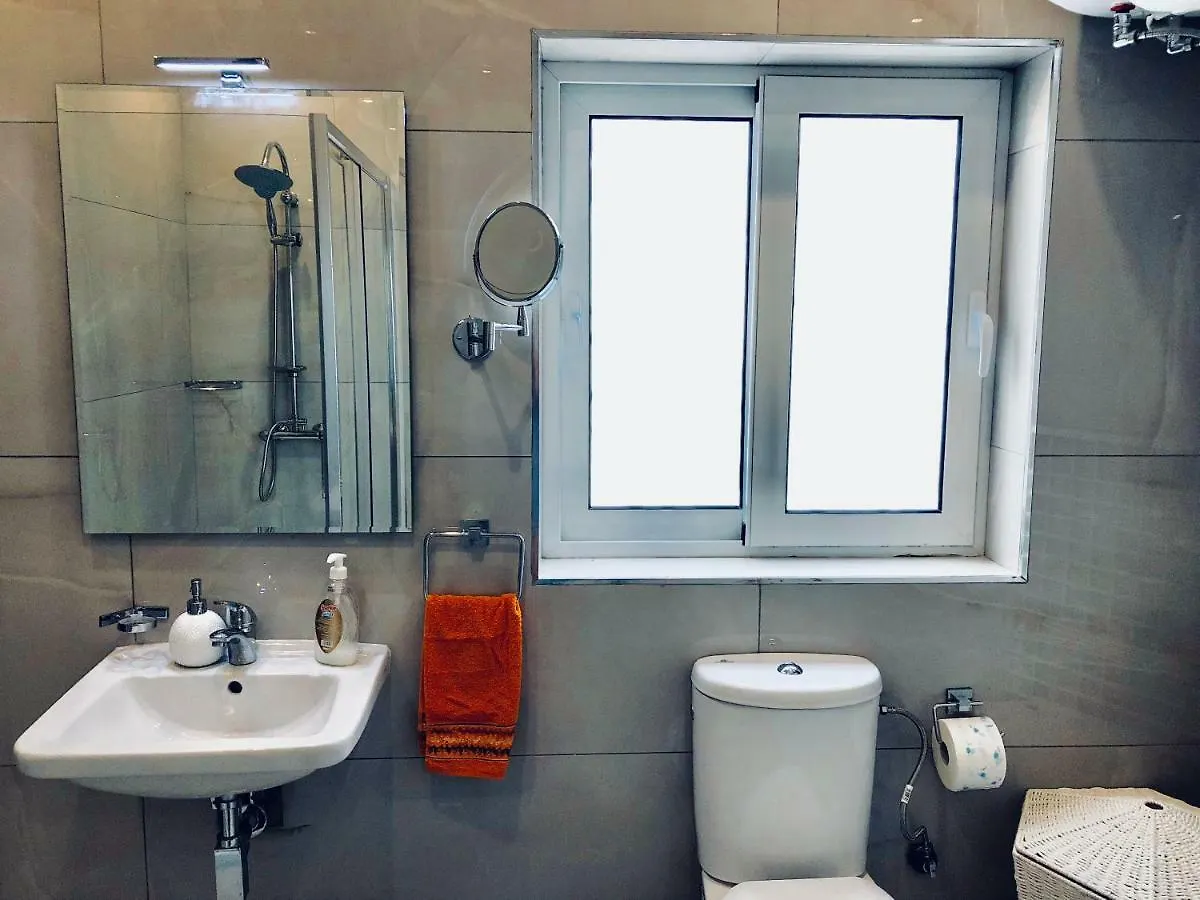 Holiday Townhouse In Sliema Centre Malta