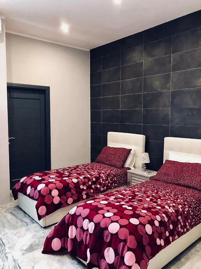 Holiday Townhouse In Sliema Centre Holiday home